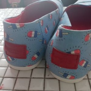 Toms popsicle print shoes 8.5